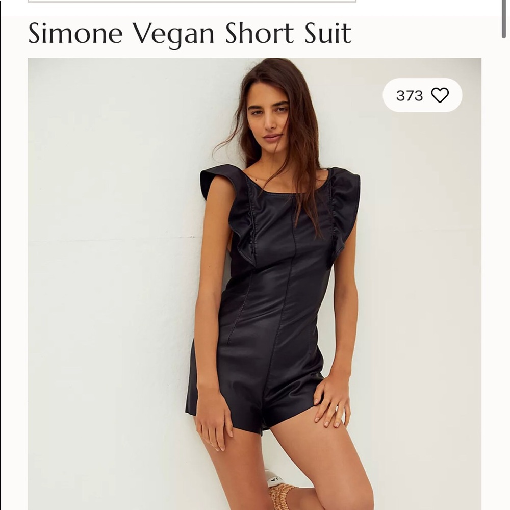 Simone vegan short suit (Romper) Free people size xs black